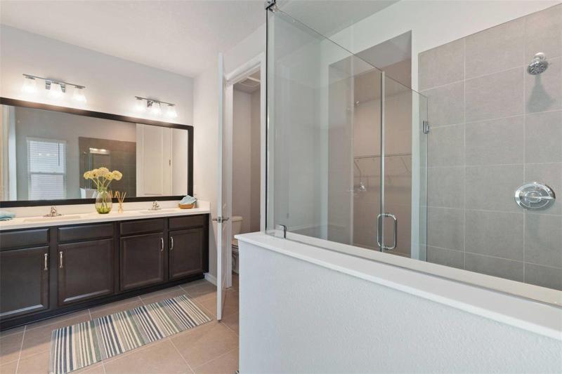 Owner's Bath