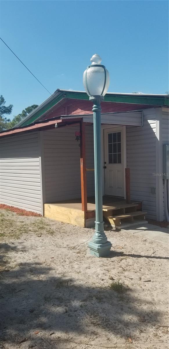 Side porch