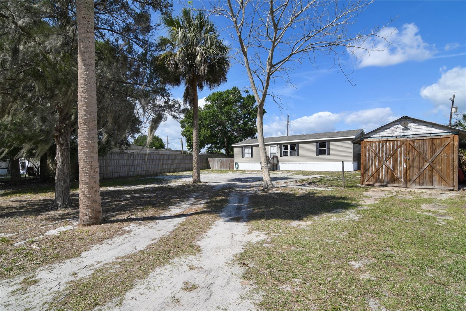 This homes sets on 0.28