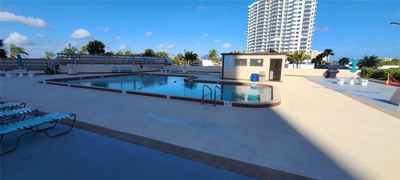HEATED POOL