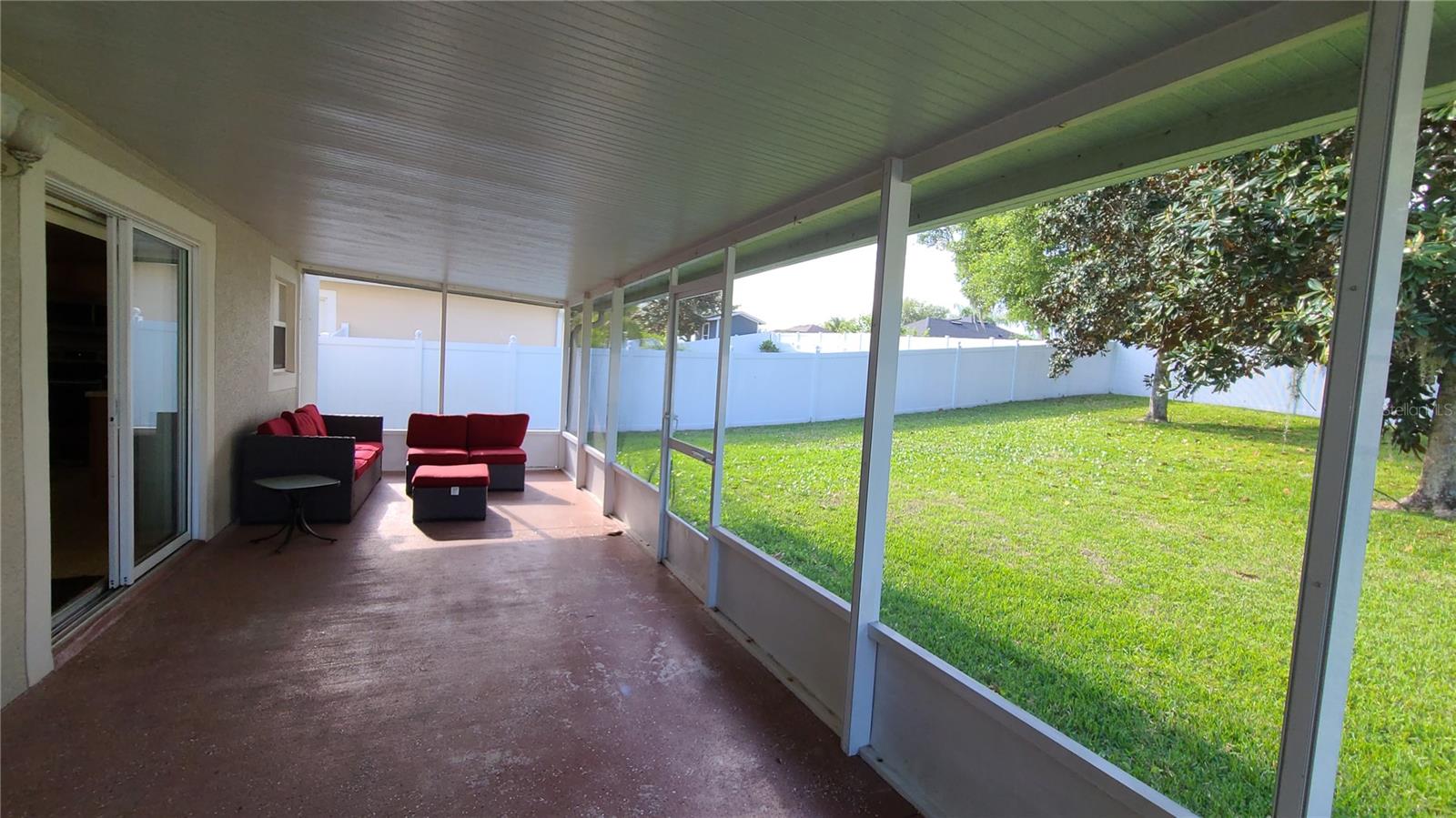 Backyard / Lani (Patio set does not convey)
