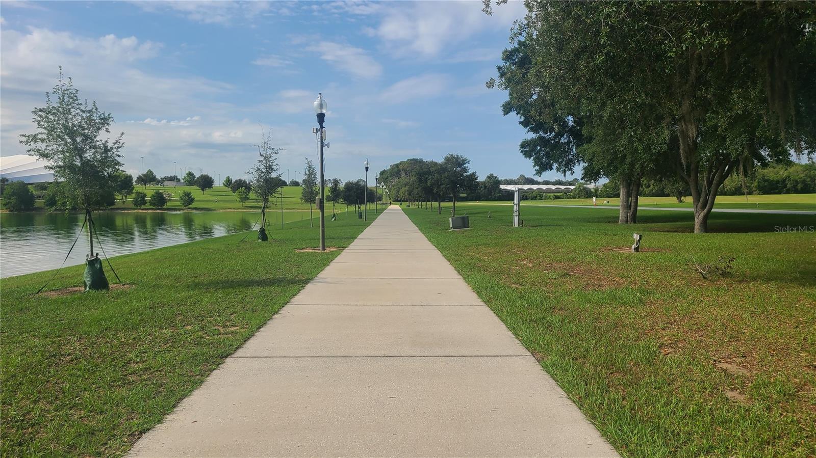 Beautiful Park nearby
