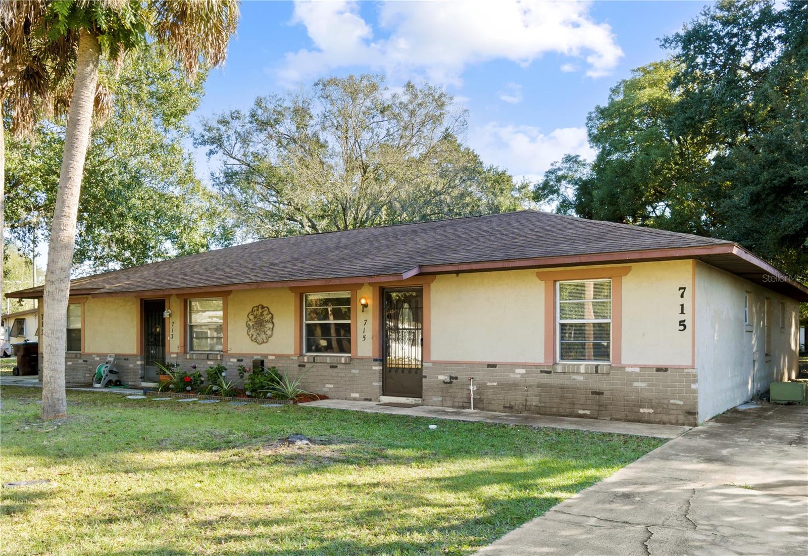 Duplex 4Br 2 BA and 2Br 1 BA