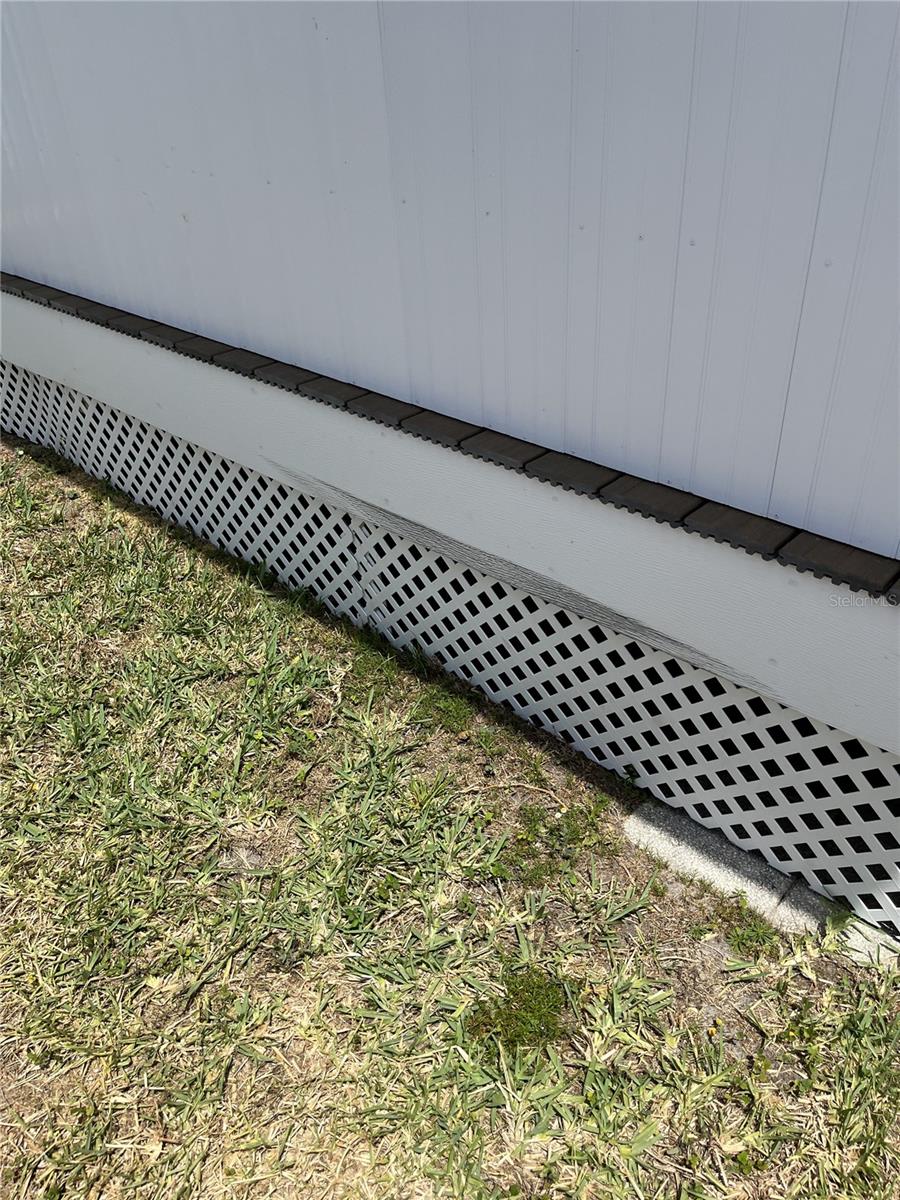 Skirting