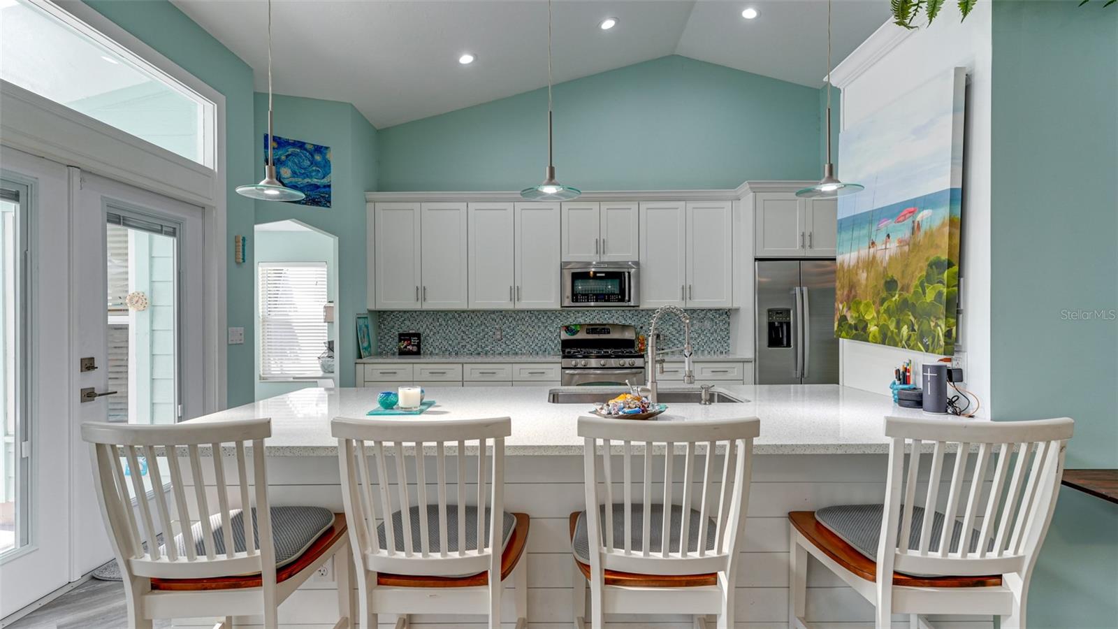 Breakfast bar