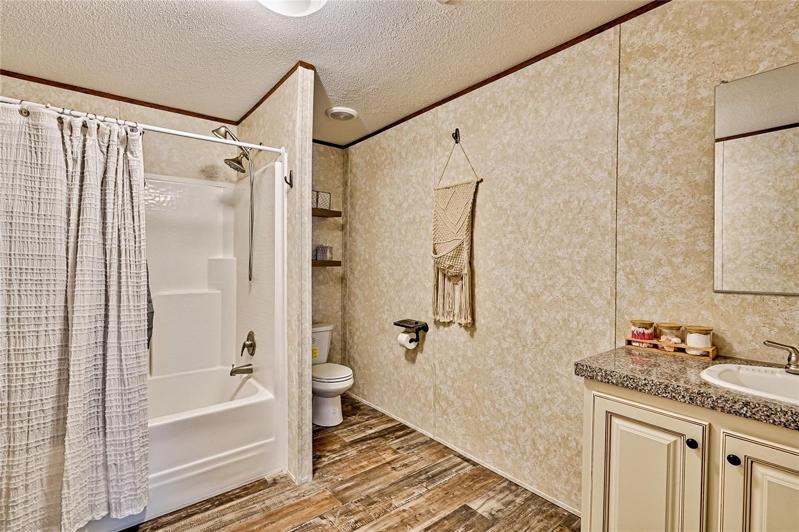 Owners bathroom