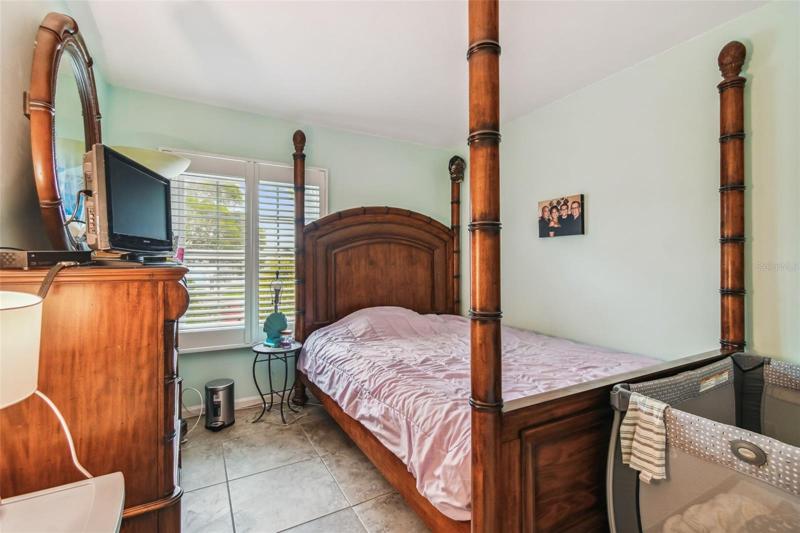 bed 1