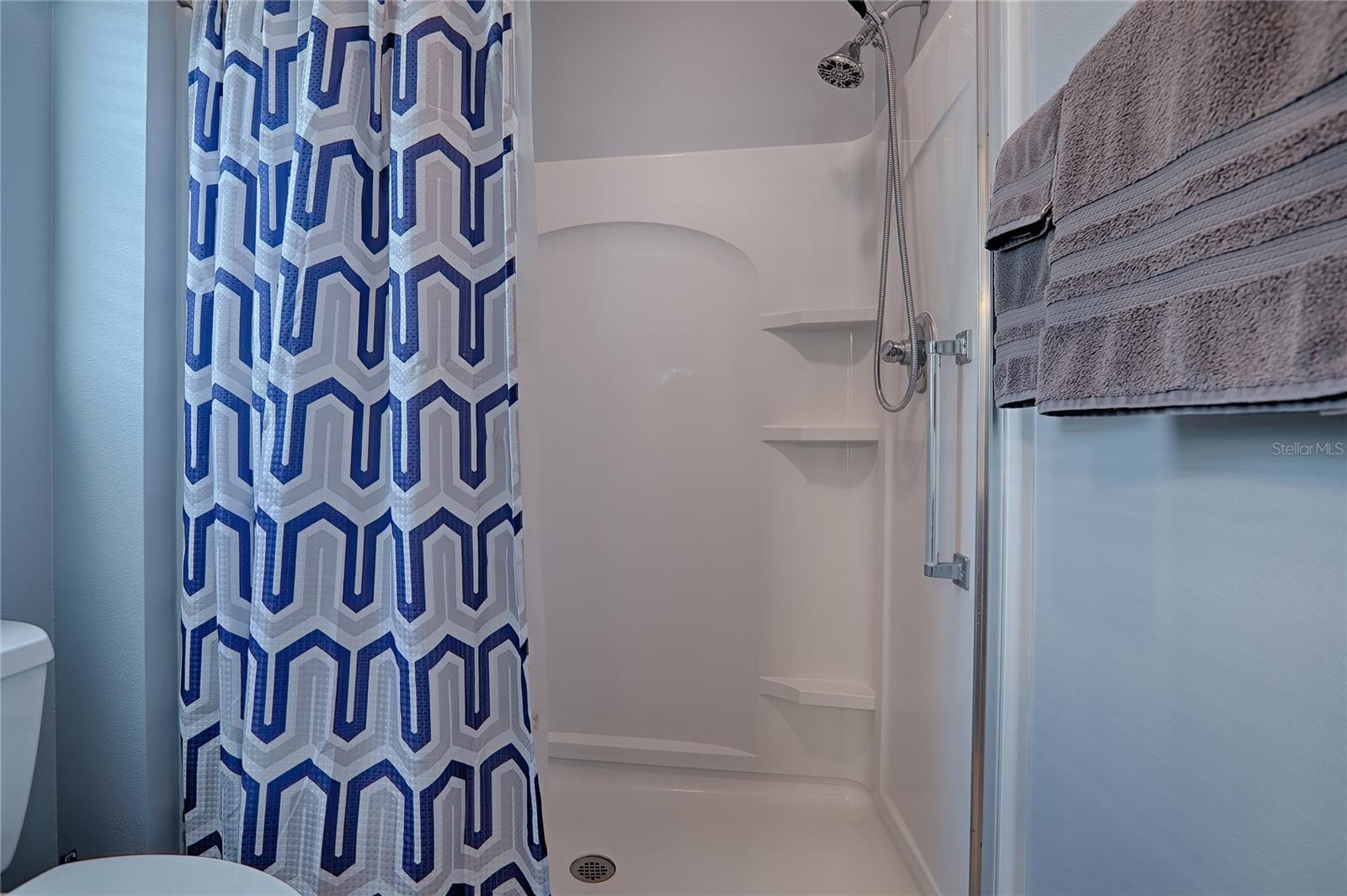 MASTER SHOWER