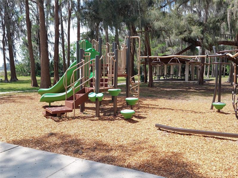  Just check out how clean the Playground is.