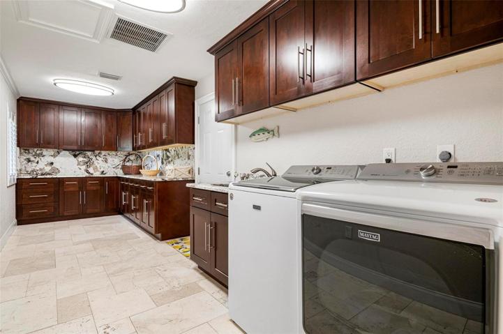 Laundry/ Butler's pantry