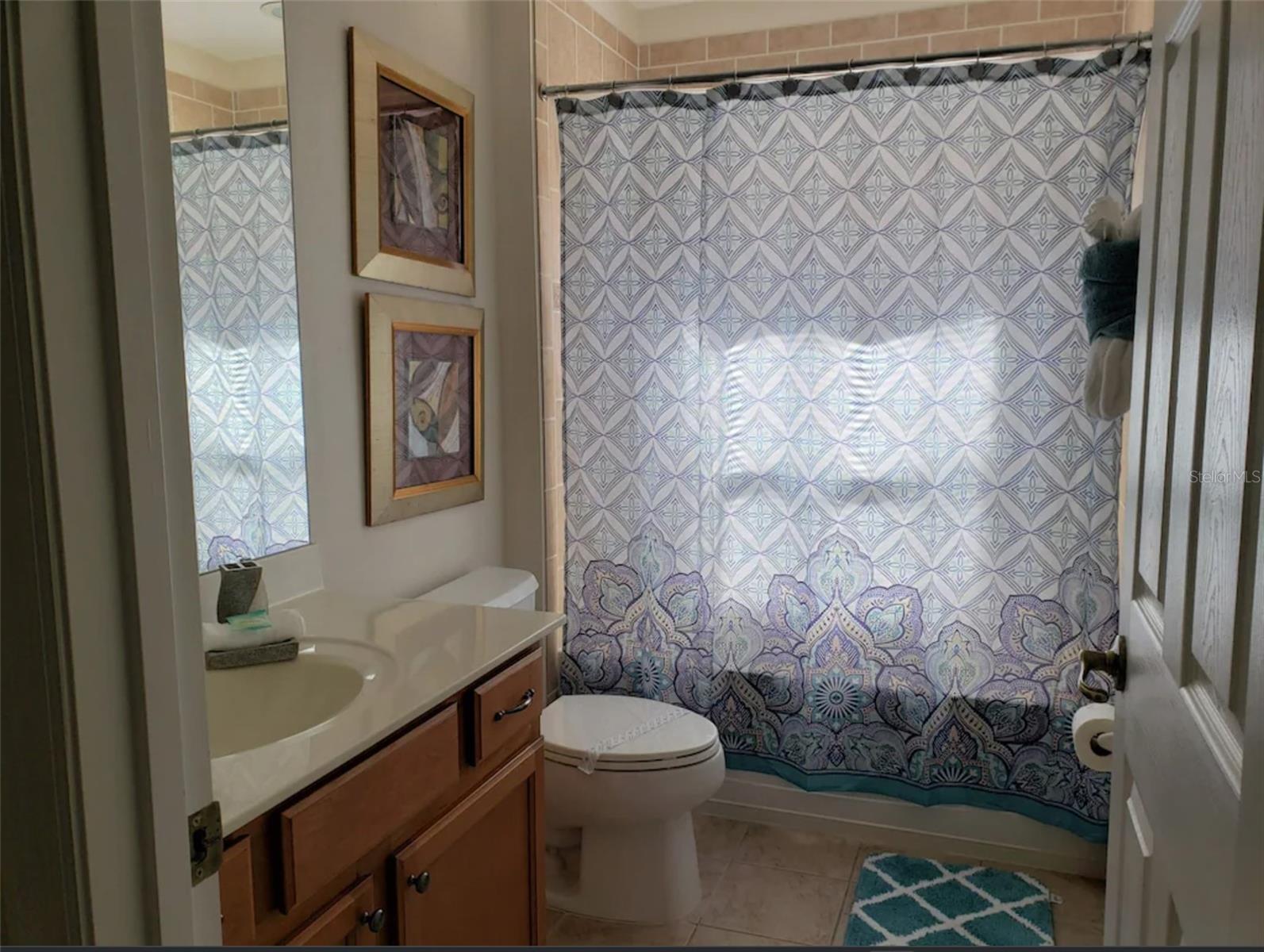 Hall Bath 3