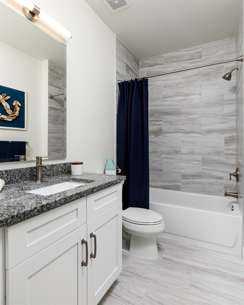 Second upstairs full bathroom 
