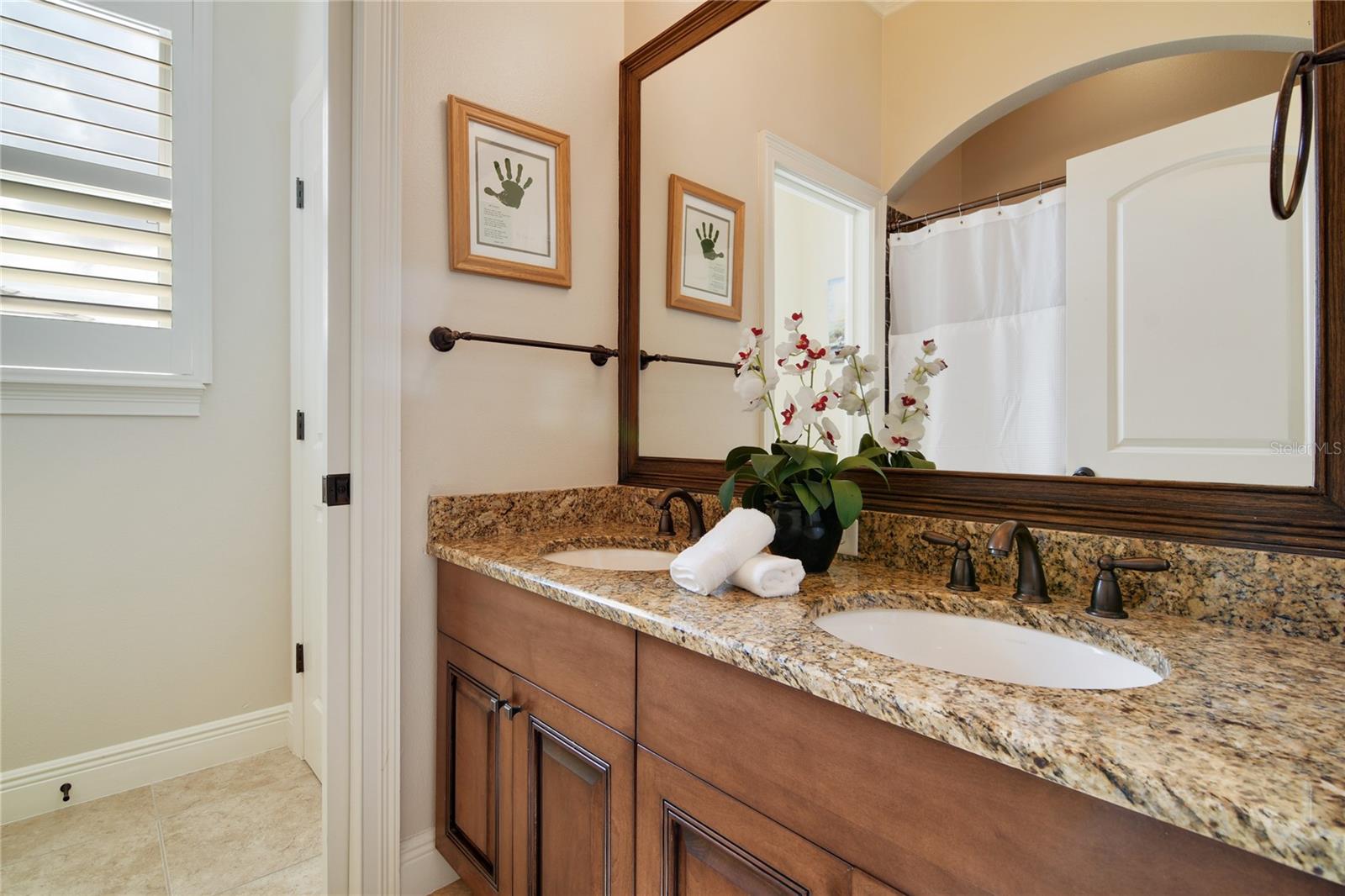Bathroom Five (by Murphy Bedroom)