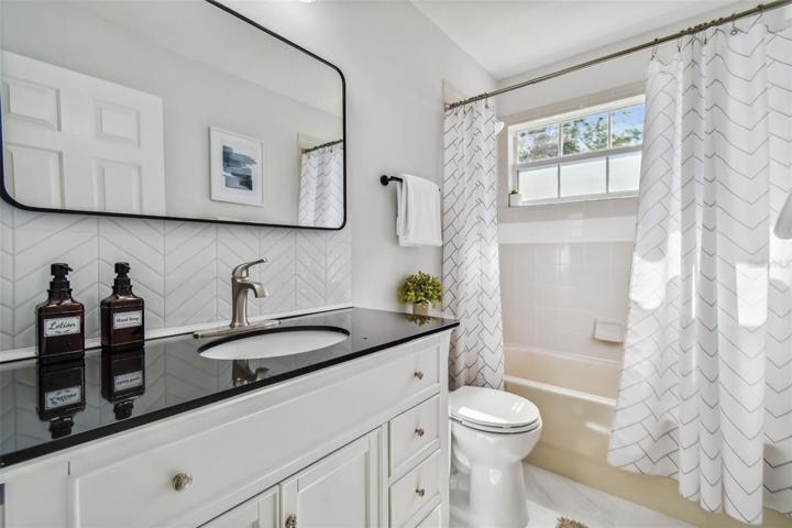 Second floor full bathroom
