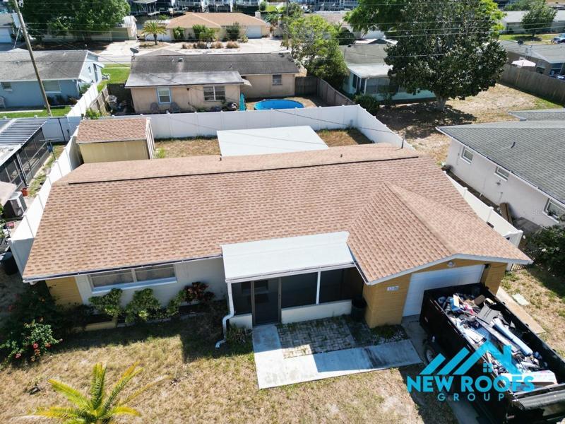 NEW ROOF APRIL 2023!