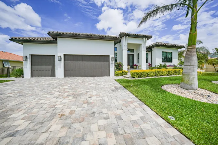 Front View - paver driveway