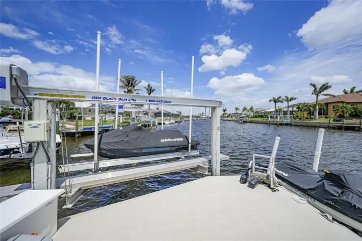 Dock & 10K lb lift
