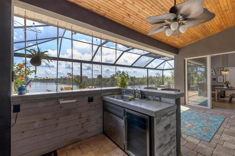 summer kitchen