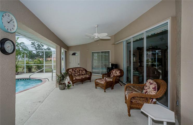 lots of covered space to entertain