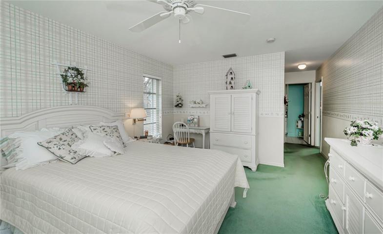 ensuite bath