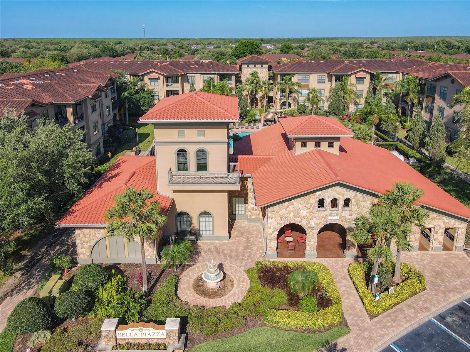 Overhead view of clubhouse