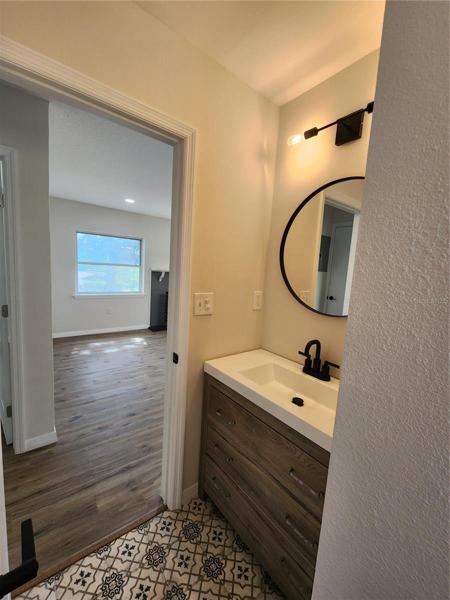 2nd bathroom