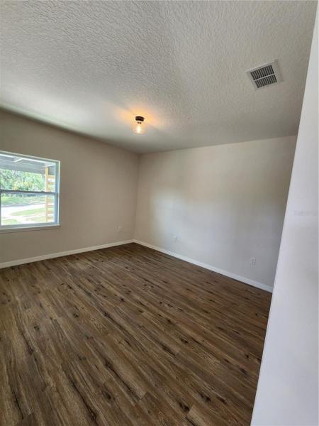 1st bedroom with Lake view