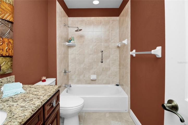 Second full bath with tub/shower combination