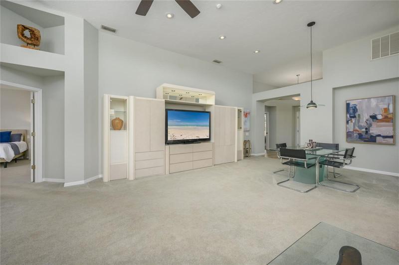 Living Room/Dining Room Combination
