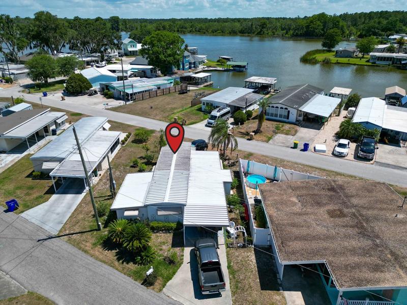 areal with view of Lake Dora