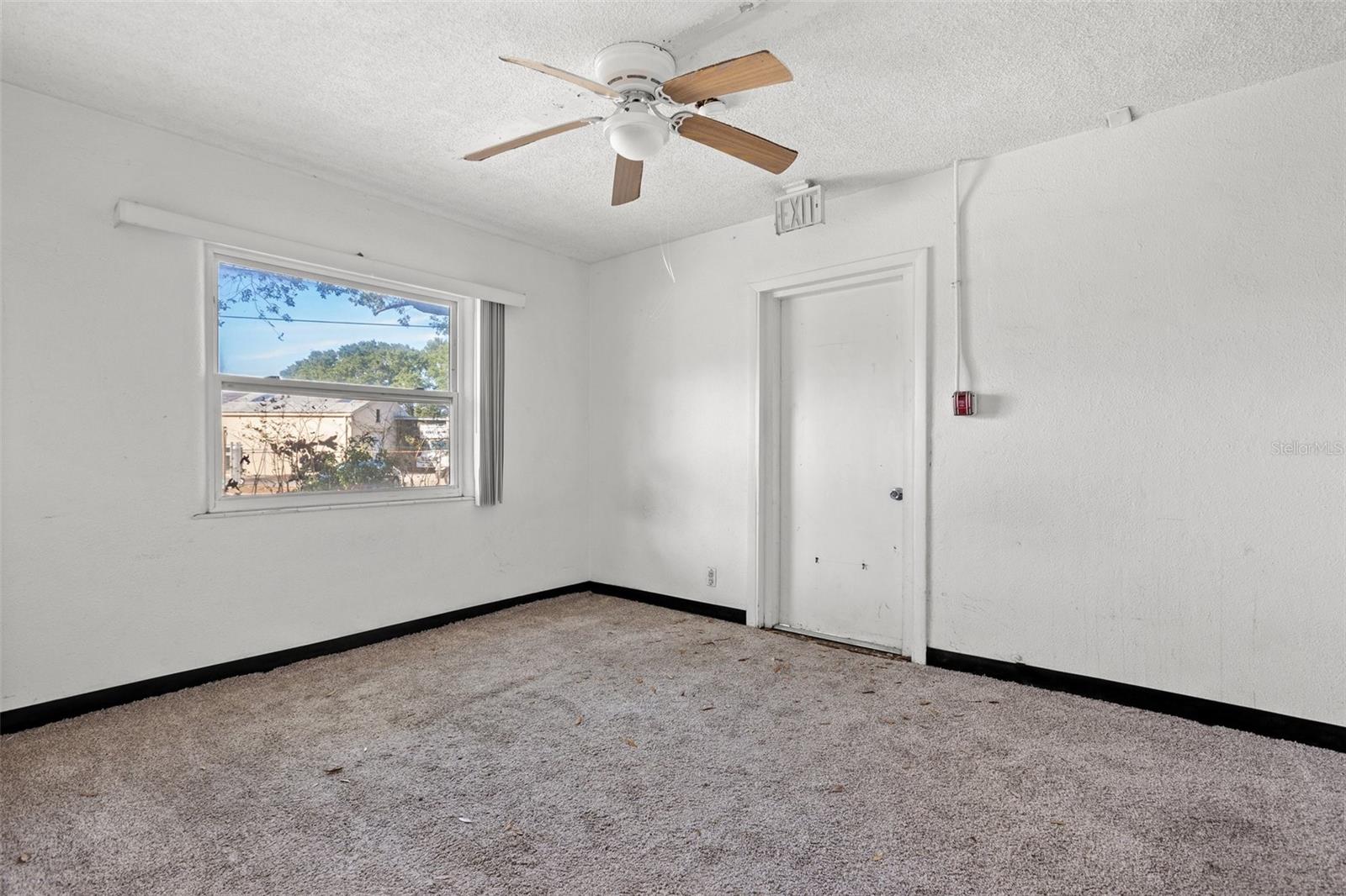 Bedroom (with door to outside)