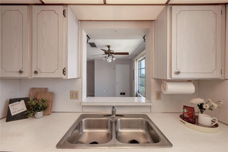 Pass- Through to Dining Room