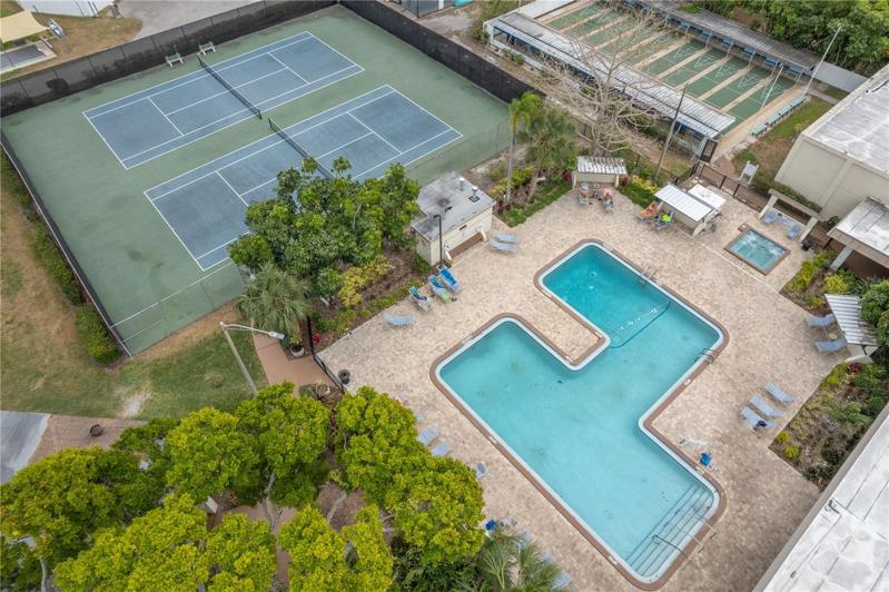 Community Pool & Tennis Courts