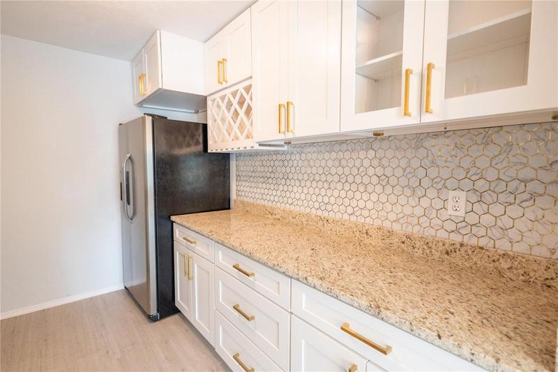 Right side of the kitchen