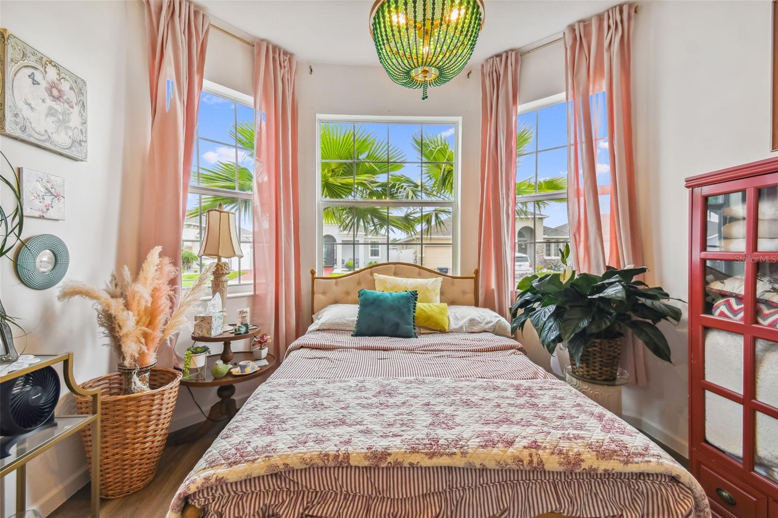 First floor office/den (furnished as guest bedroom)
