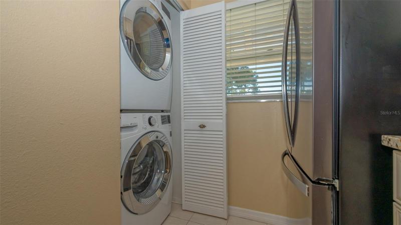 Washer/dryer closet