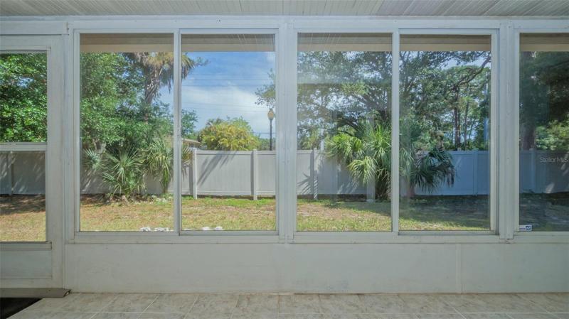 Enclosed Lanai with operable windows