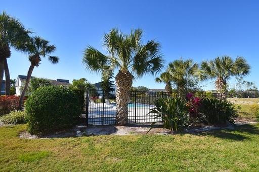 Pool just yards away from condo