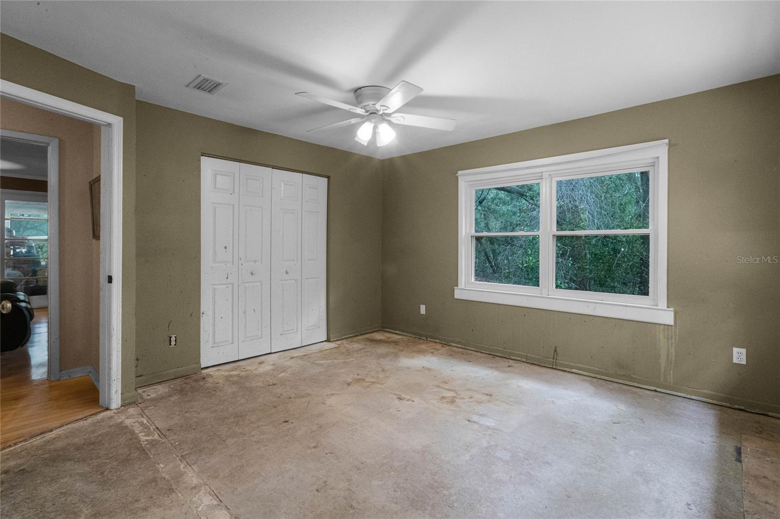 UPSTAIRS BEDROOM2