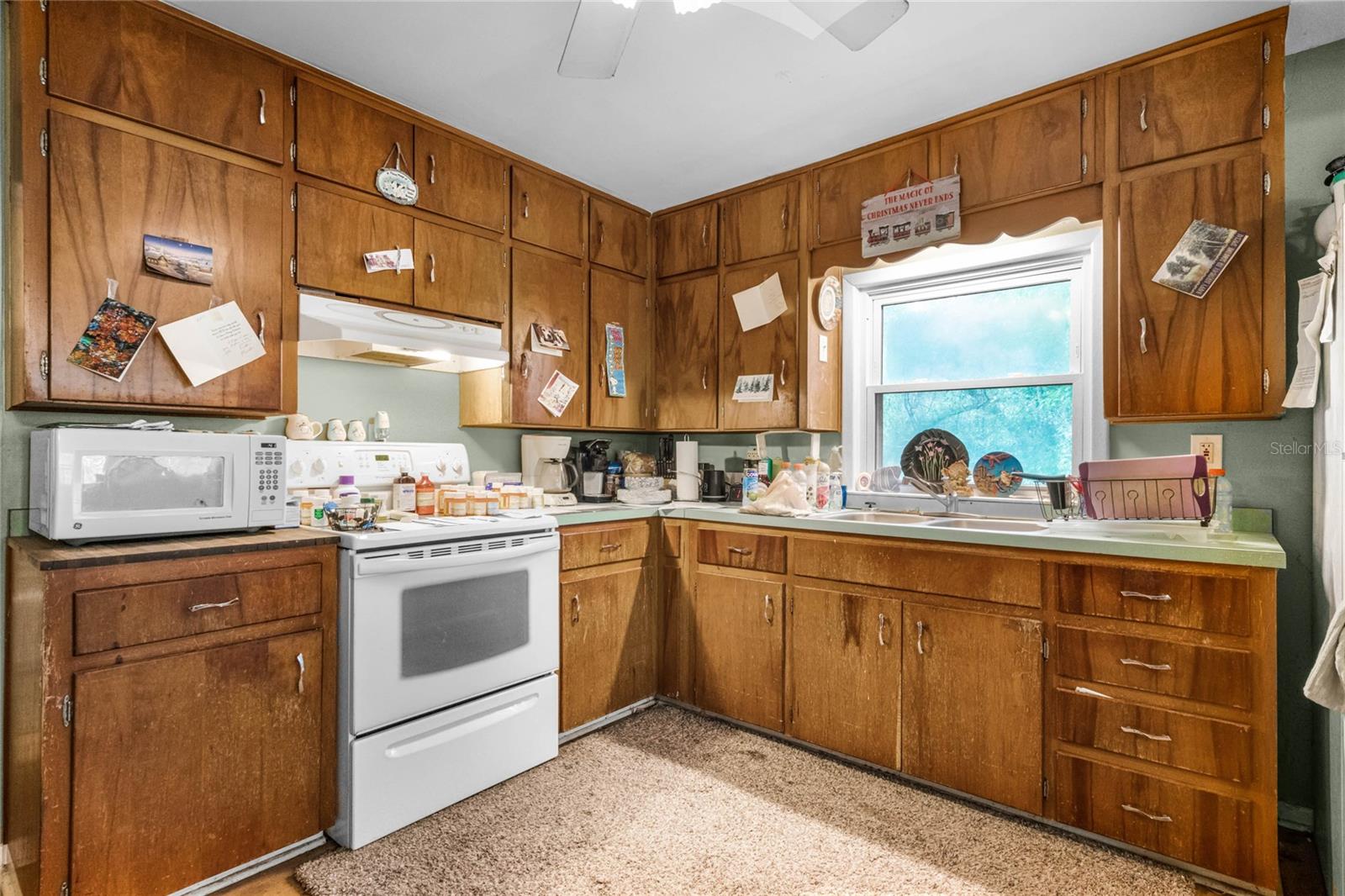 UPSTAIRS KITCHN