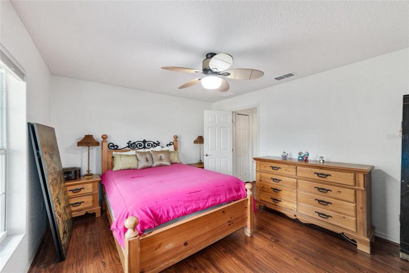 Guest bed 2