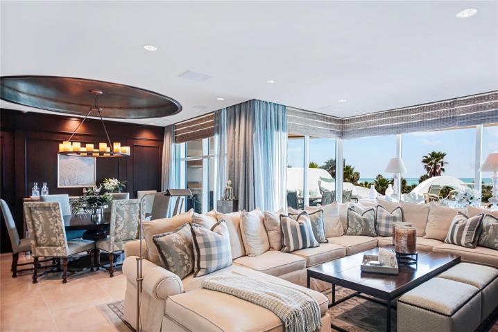 GREAT ROOM AND DINING ROOM
