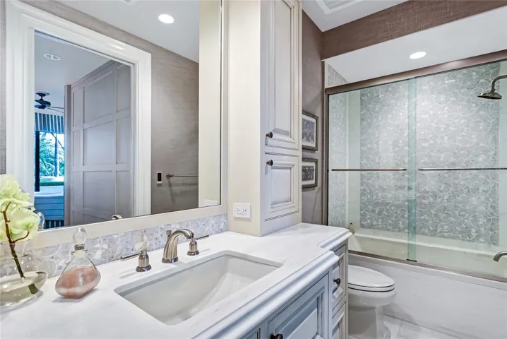 3RD EN-SUITE