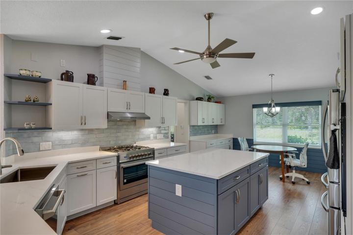 Featuring high end appliances and custom cabinets you will enjoy cooking here!