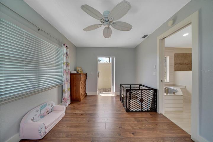 Bonus room with private patio for sunning