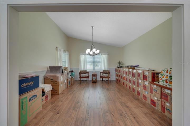 Dining room is a good size