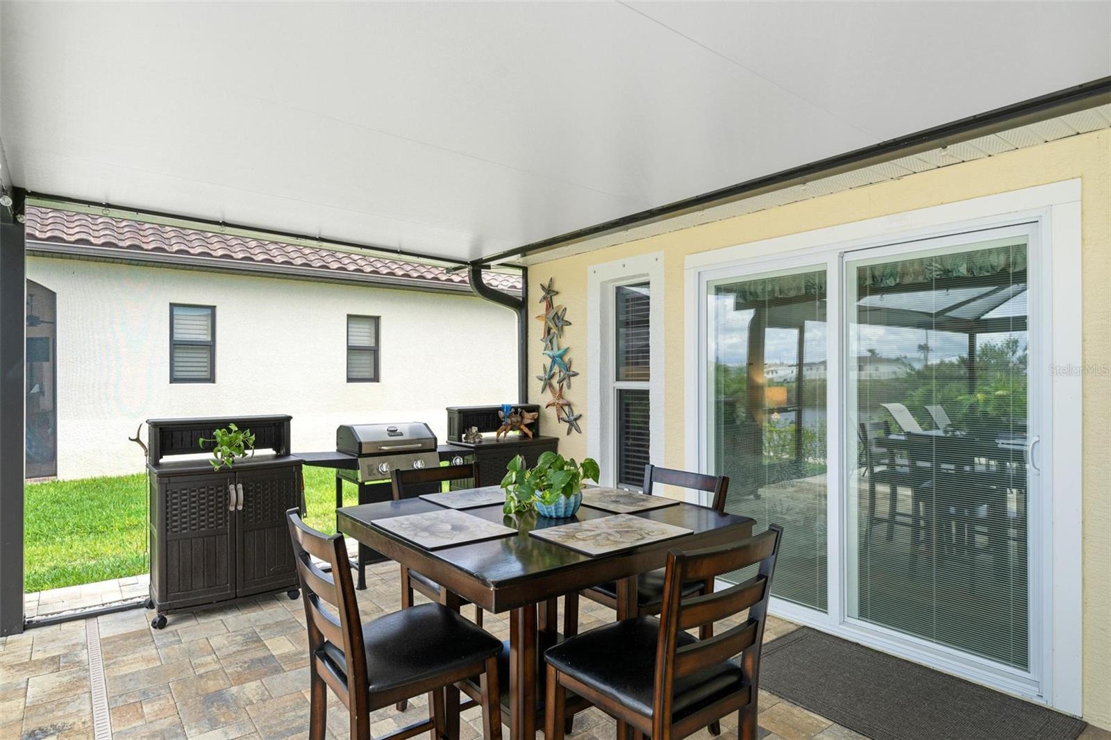 BBQ - dining area by master slider