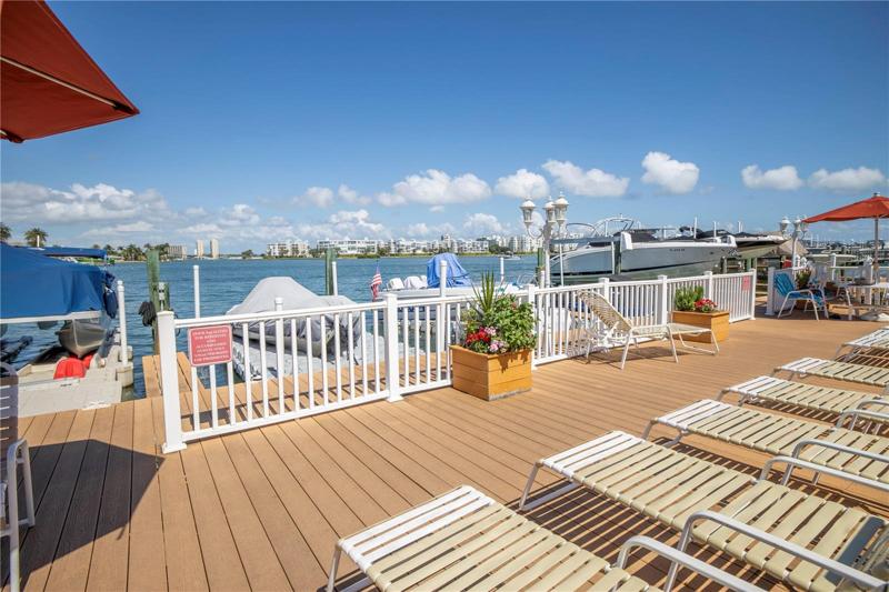 Lounge by the docks getting some sun and enjoying the breezes or roll out and do a bit of fishing!