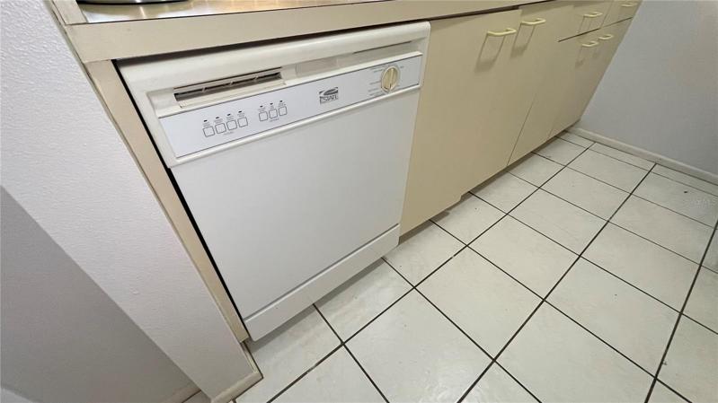 DISHWASHER INCLUDED