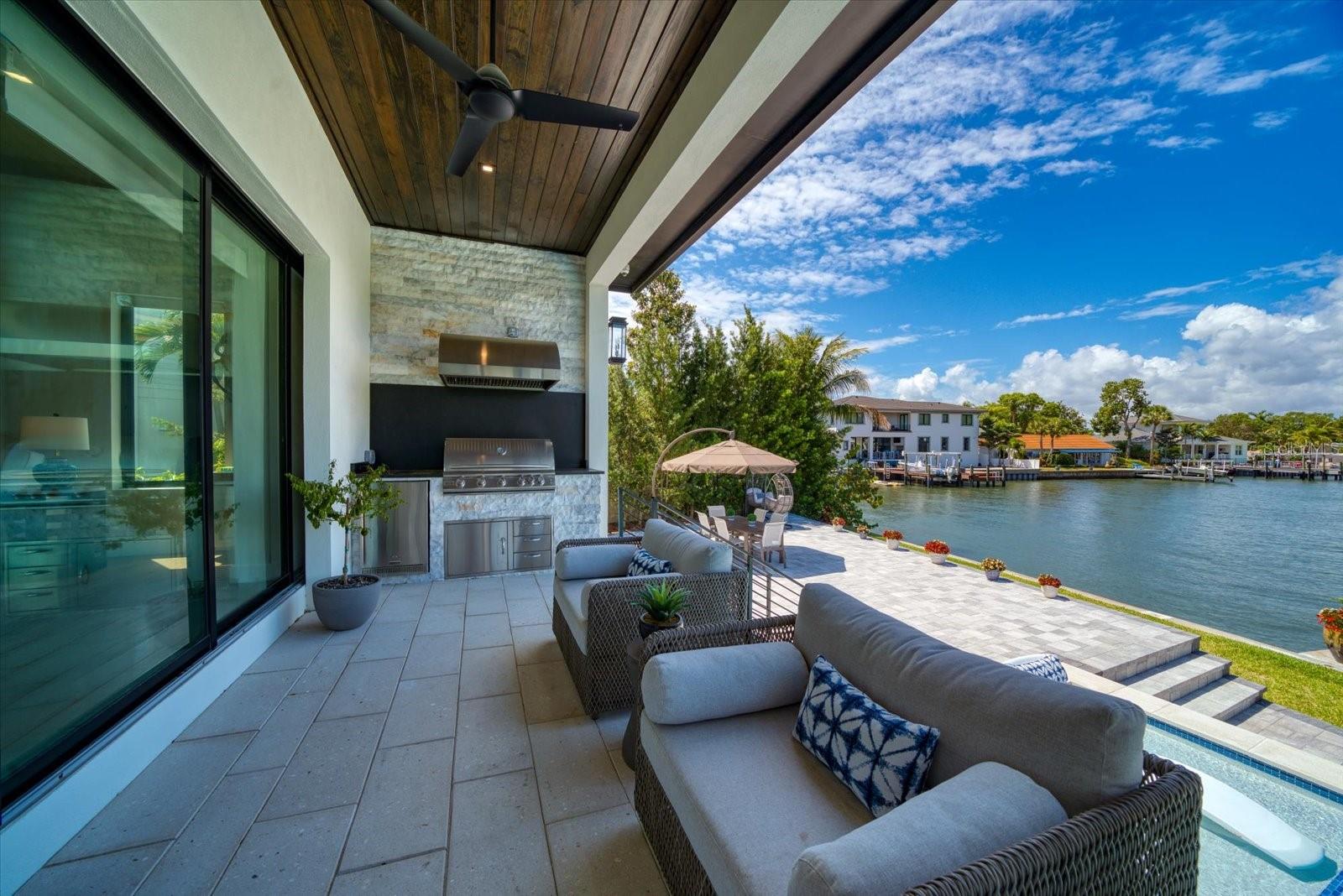 Exterior - Porch, Outdoor Kitchen